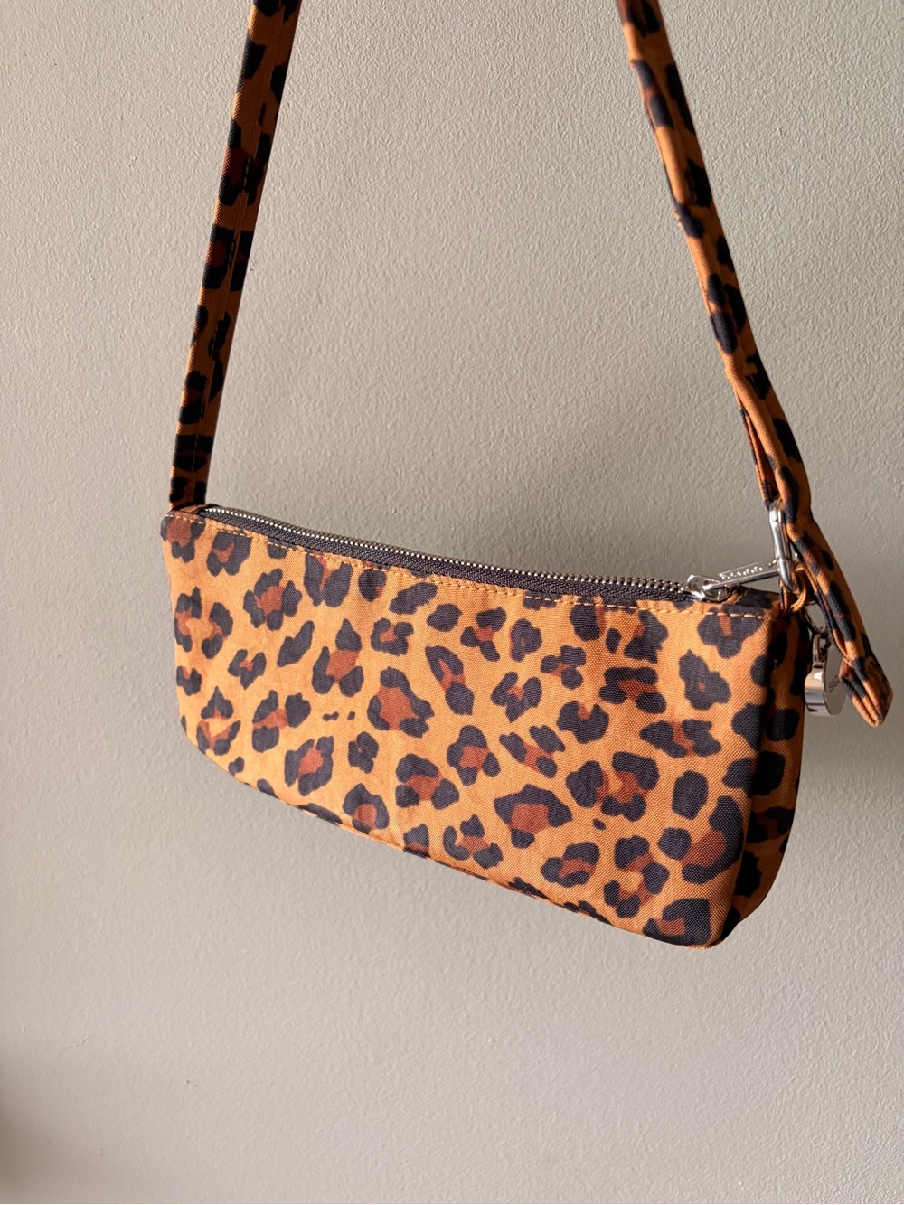 Baggu Pochette bag